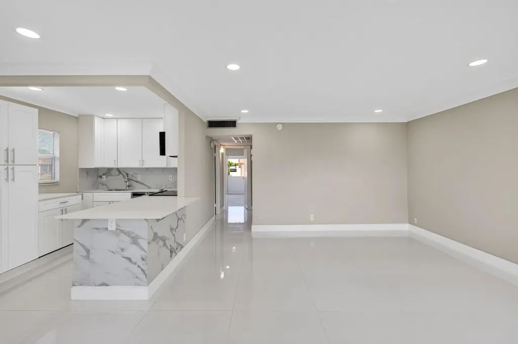 429 Flanders I Delray Beach FL 33484