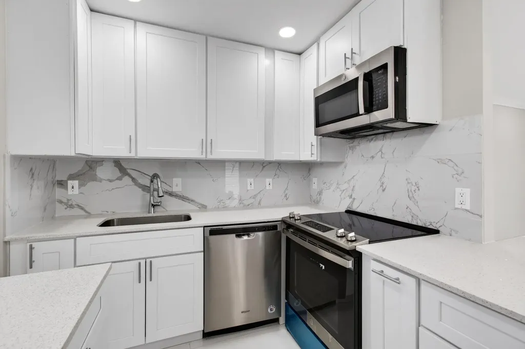 429 Flanders I Delray Beach FL 33484