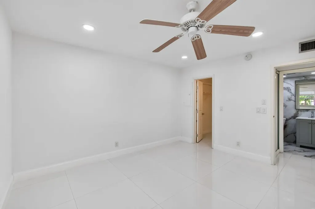 429 Flanders I Delray Beach FL 33484