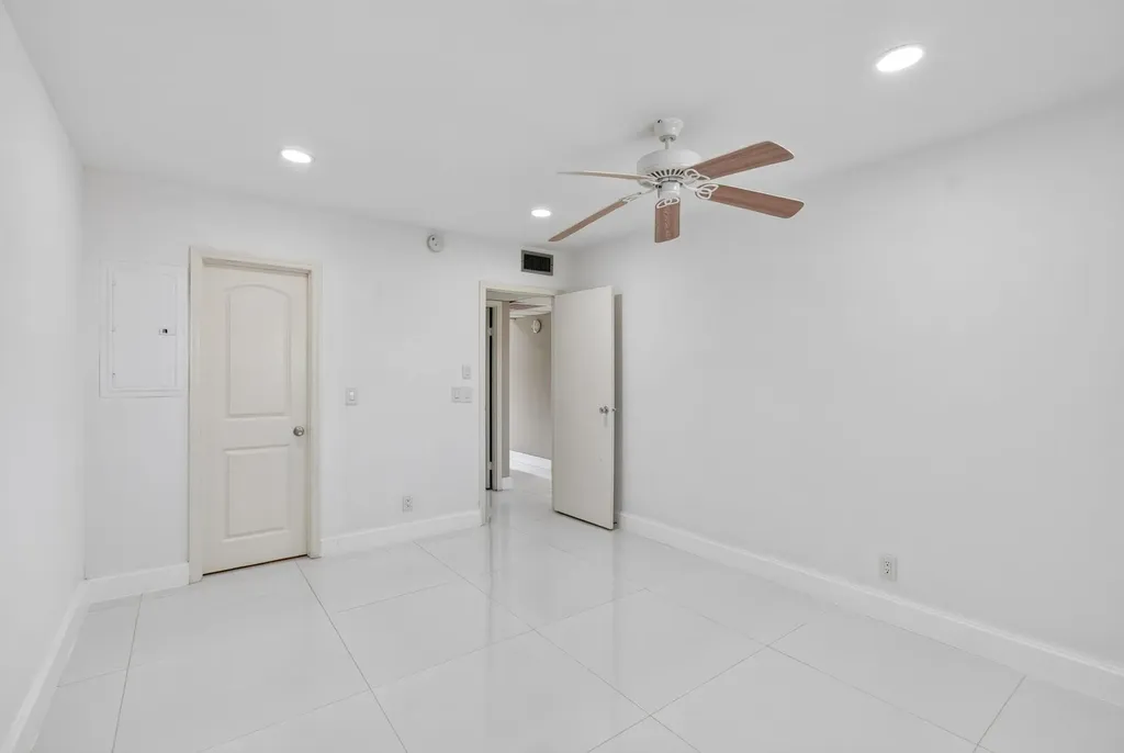 429 Flanders I Delray Beach FL 33484