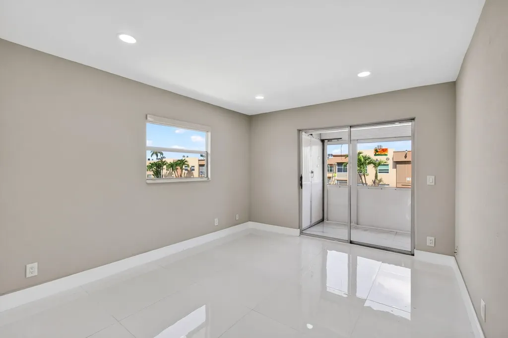 429 Flanders I Delray Beach FL 33484