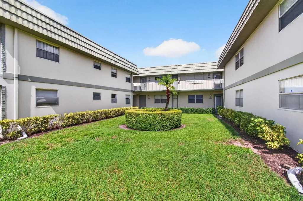 429 Flanders I Delray Beach FL 33484