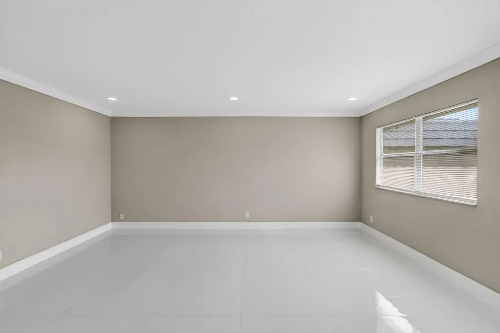 429 Flanders I Delray Beach FL 33484