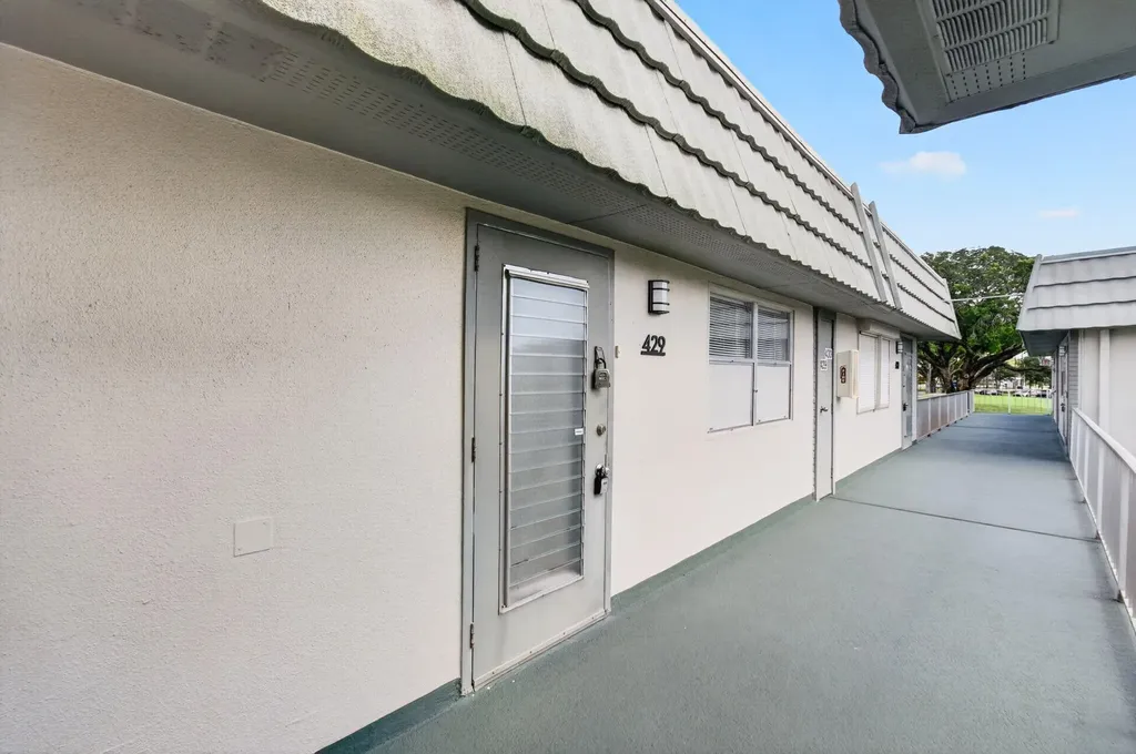 429 Flanders I Delray Beach FL 33484