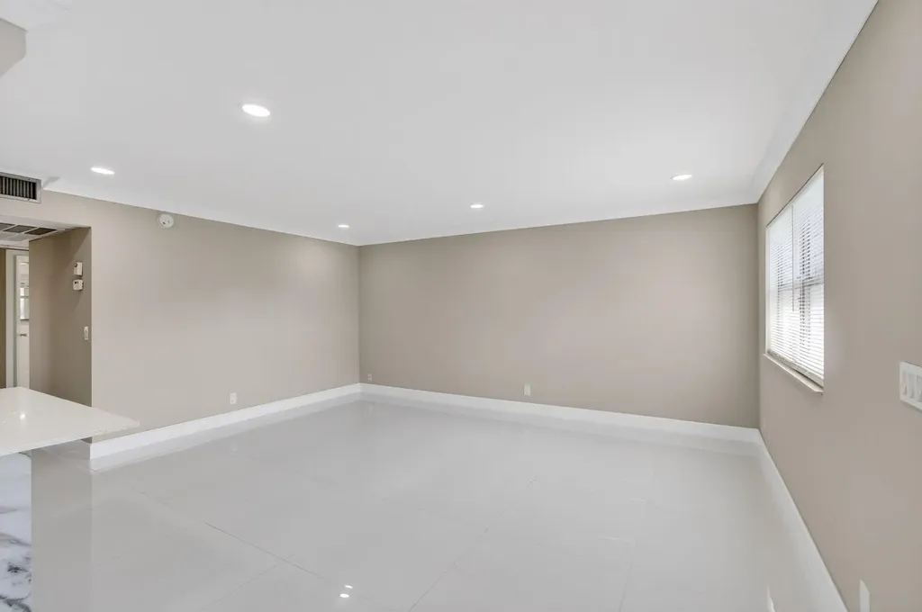 429 Flanders I Delray Beach FL 33484
