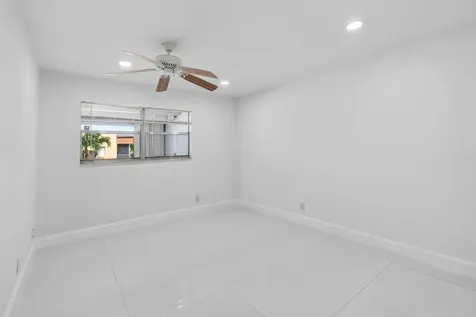 429 Flanders I Delray Beach FL 33484