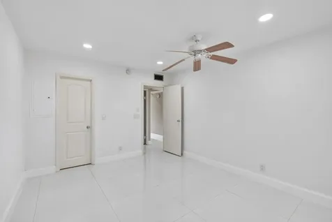 429 Flanders I Delray Beach FL 33484