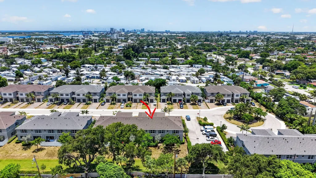 160 Bandol Street Riviera Beach FL 33404