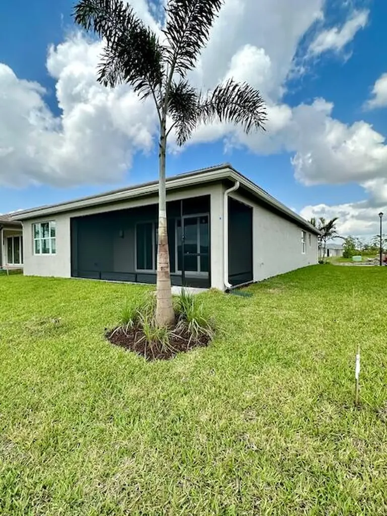 11785 SW Oceanus Boulevard Port St Lucie FL 34987