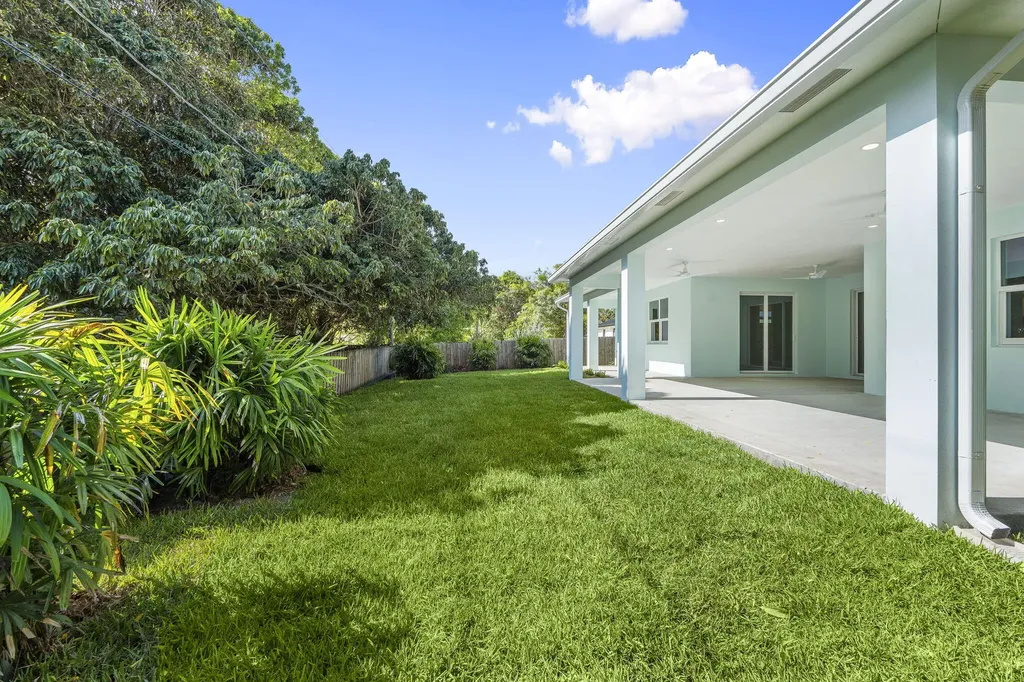 516 SE Alamanda Way Stuart FL 34996
