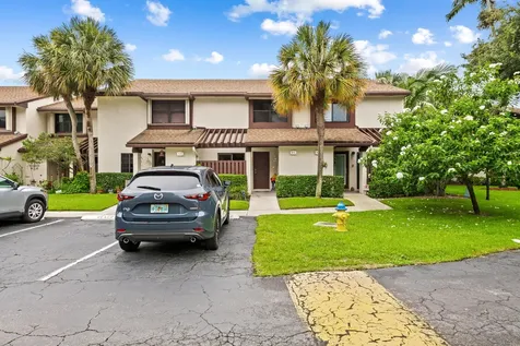 4352 Carambola Circle N Coconut Creek FL 33066