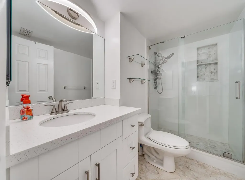 3939 NE 5th Avenue Boca Raton FL 33431