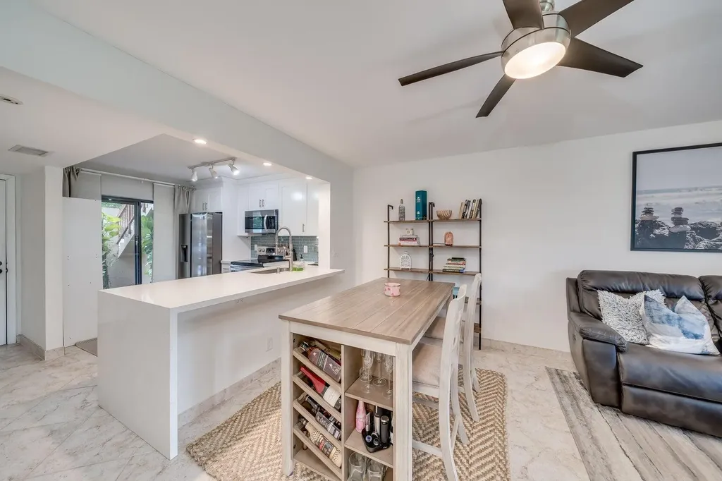 3939 NE 5th Avenue Boca Raton FL 33431