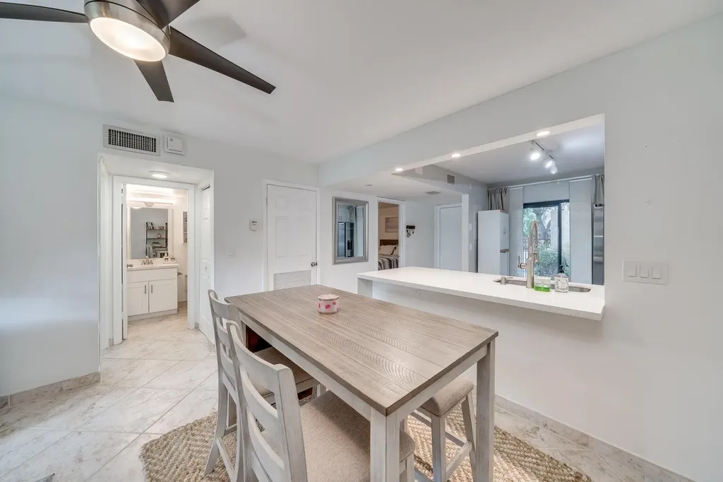 3939 NE 5th Avenue Boca Raton FL 33431