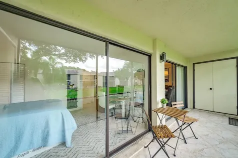 3939 NE 5th Avenue Boca Raton FL 33431