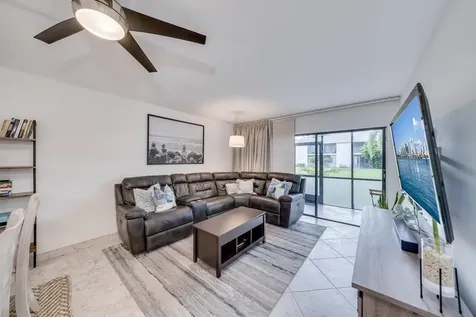 3939 NE 5th Avenue Boca Raton FL 33431