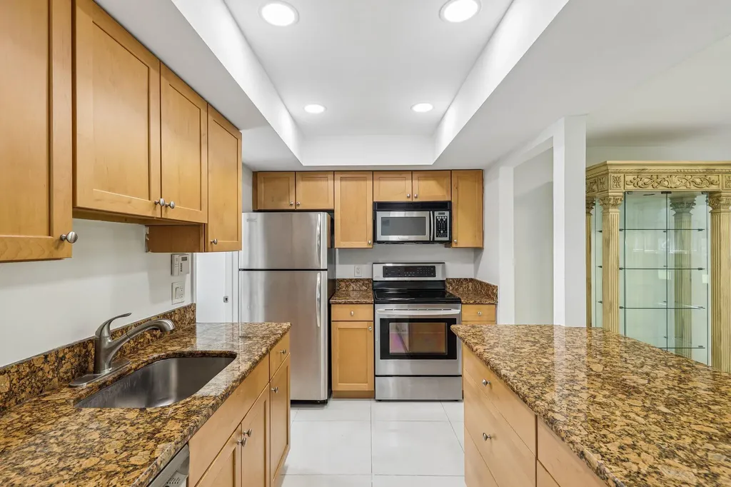 7200 NW 2nd Avenue Boca Raton FL 33487