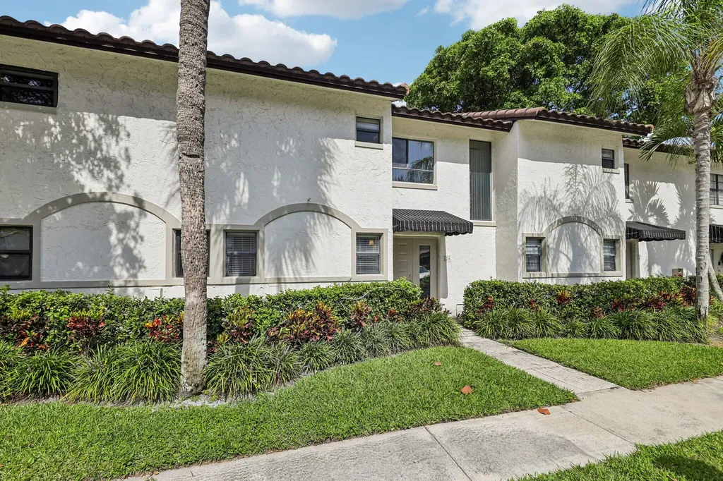 7200 NW 2nd Avenue Boca Raton FL 33487