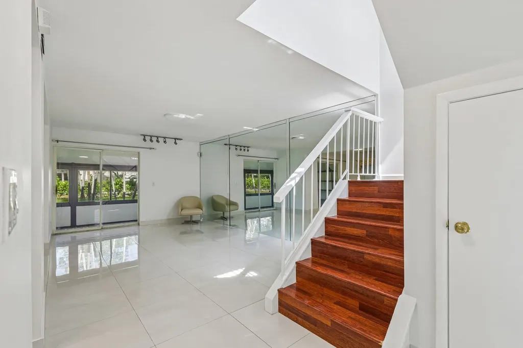 7200 NW 2nd Avenue Boca Raton FL 33487