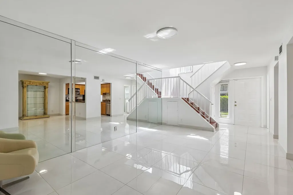 7200 NW 2nd Avenue Boca Raton FL 33487