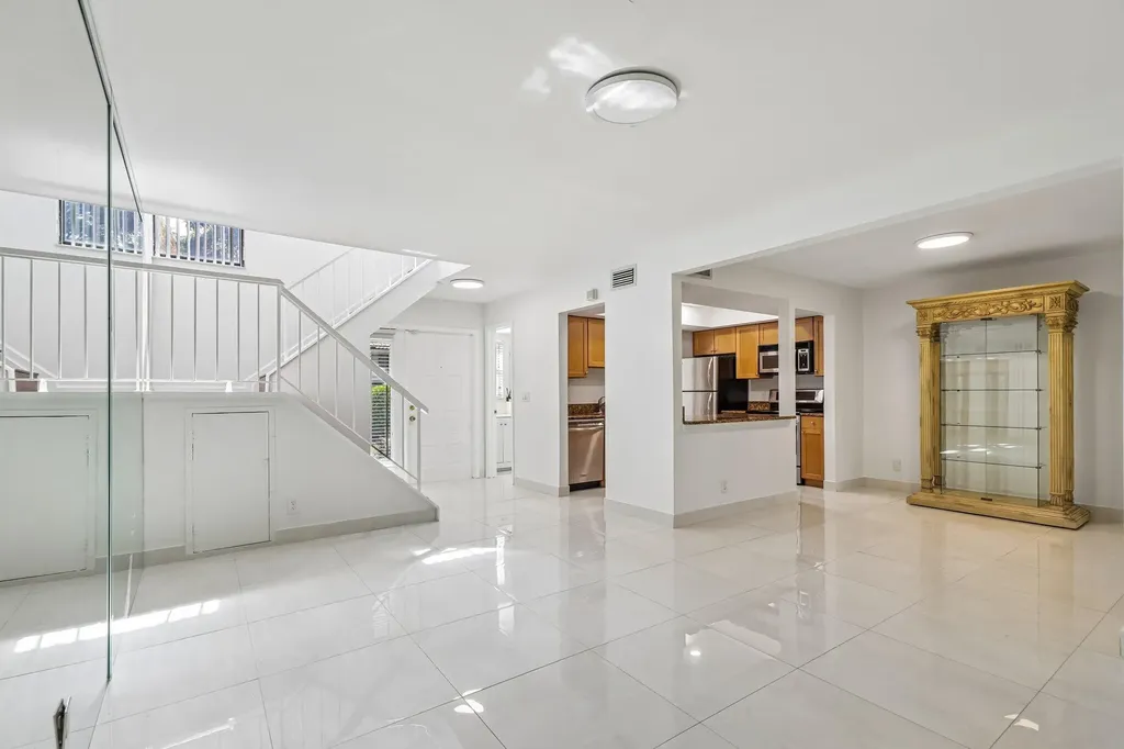 7200 NW 2nd Avenue Boca Raton FL 33487