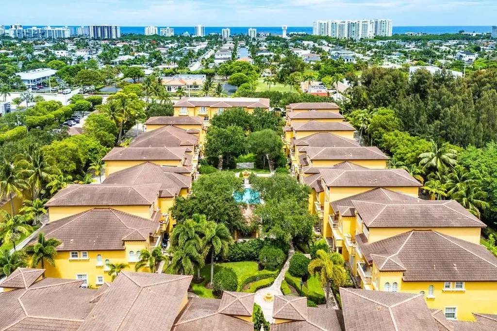 210 NE 69th Circle Boca Raton FL 33487