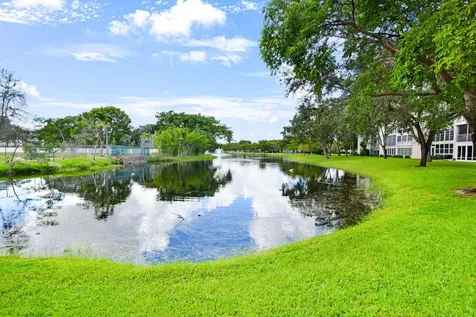 2101 Lucaya Bend Coconut Creek FL 33066
