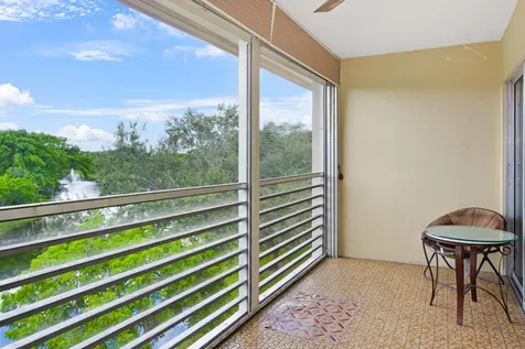 2101 Lucaya Bend Coconut Creek FL 33066