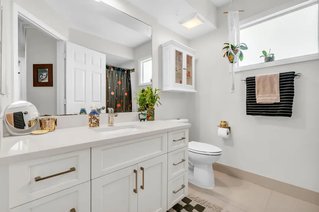 23486 Torre Circle Boca Raton FL 33433