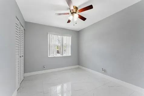 6501 SW 15th Court North Lauderdale FL 33068