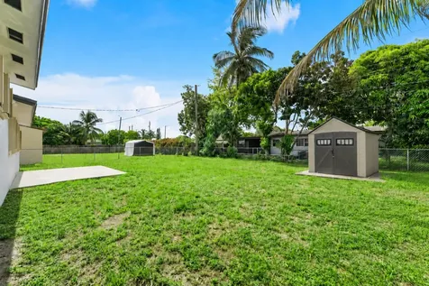 6501 SW 15th Court North Lauderdale FL 33068