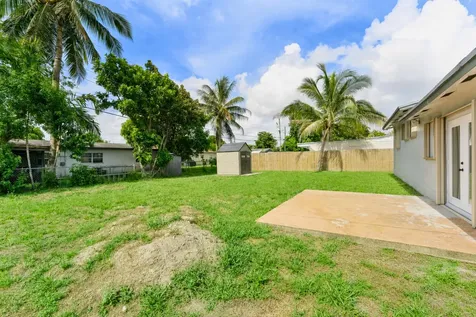 6501 SW 15th Court North Lauderdale FL 33068