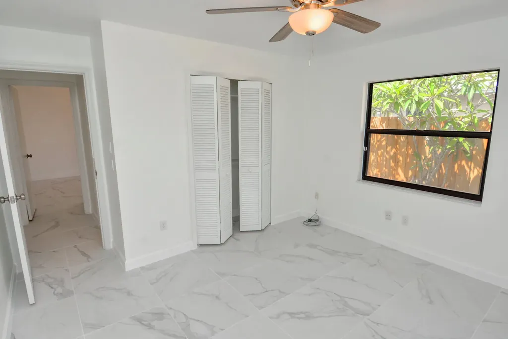 943 SE Browning Avenue Port St Lucie FL 34983