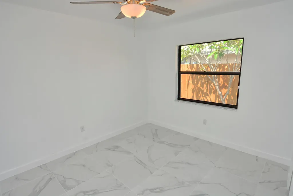 943 SE Browning Avenue Port St Lucie FL 34983