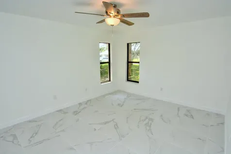 943 SE Browning Avenue Port St Lucie FL 34983