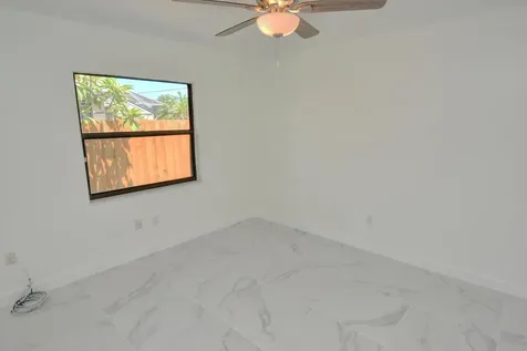 943 SE Browning Avenue Port St Lucie FL 34983
