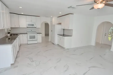 943 SE Browning Avenue Port St Lucie FL 34983