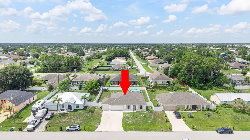 1556 SW Crater Avenue Port St Lucie FL 34953