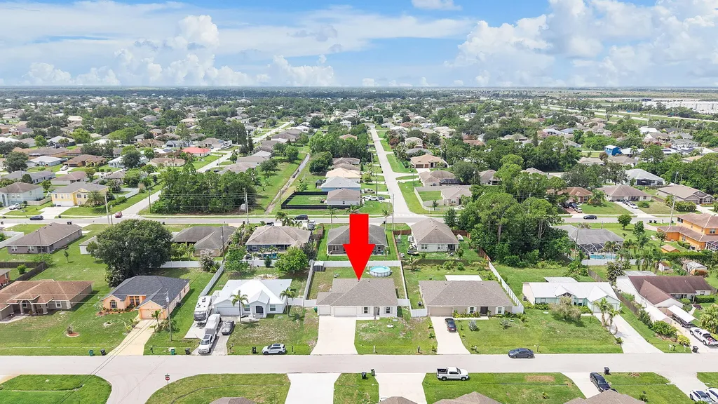 1556 SW Crater Avenue Port St Lucie FL 34953