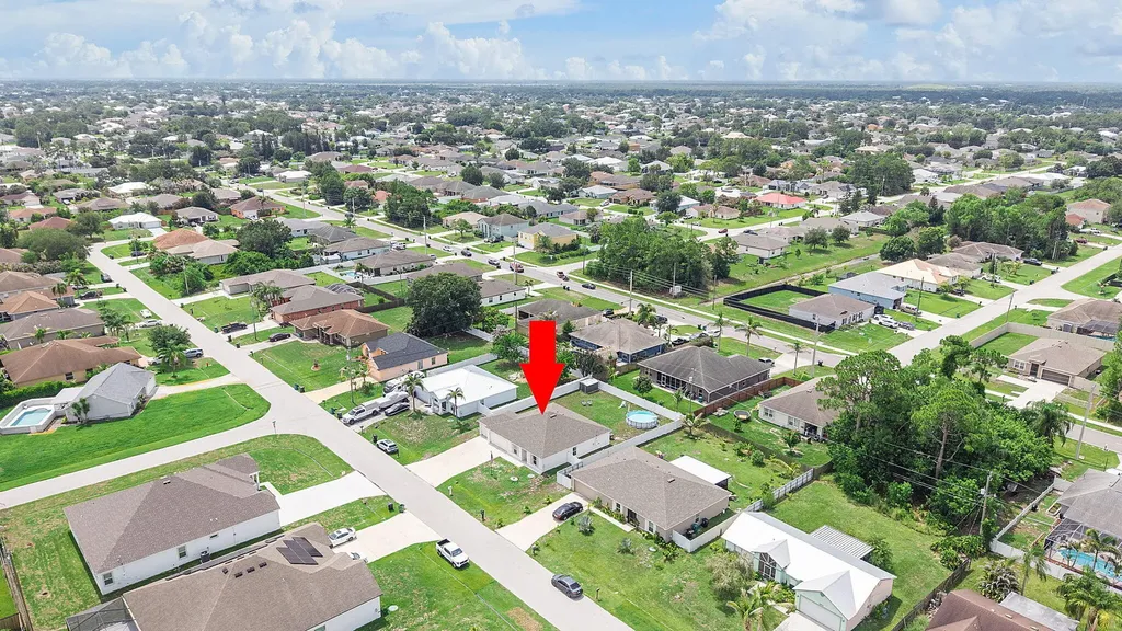 1556 SW Crater Avenue Port St Lucie FL 34953