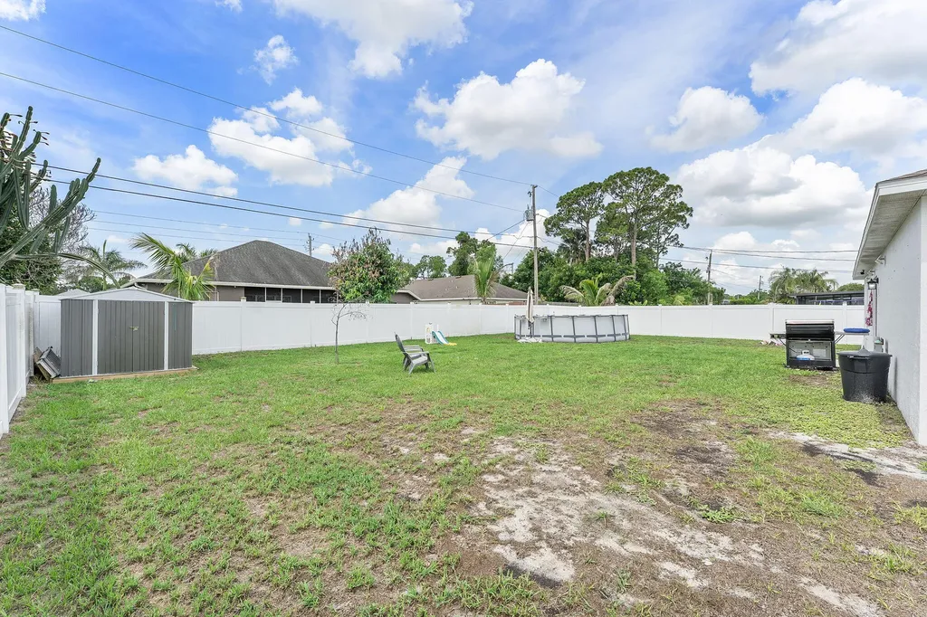 1556 SW Crater Avenue Port St Lucie FL 34953