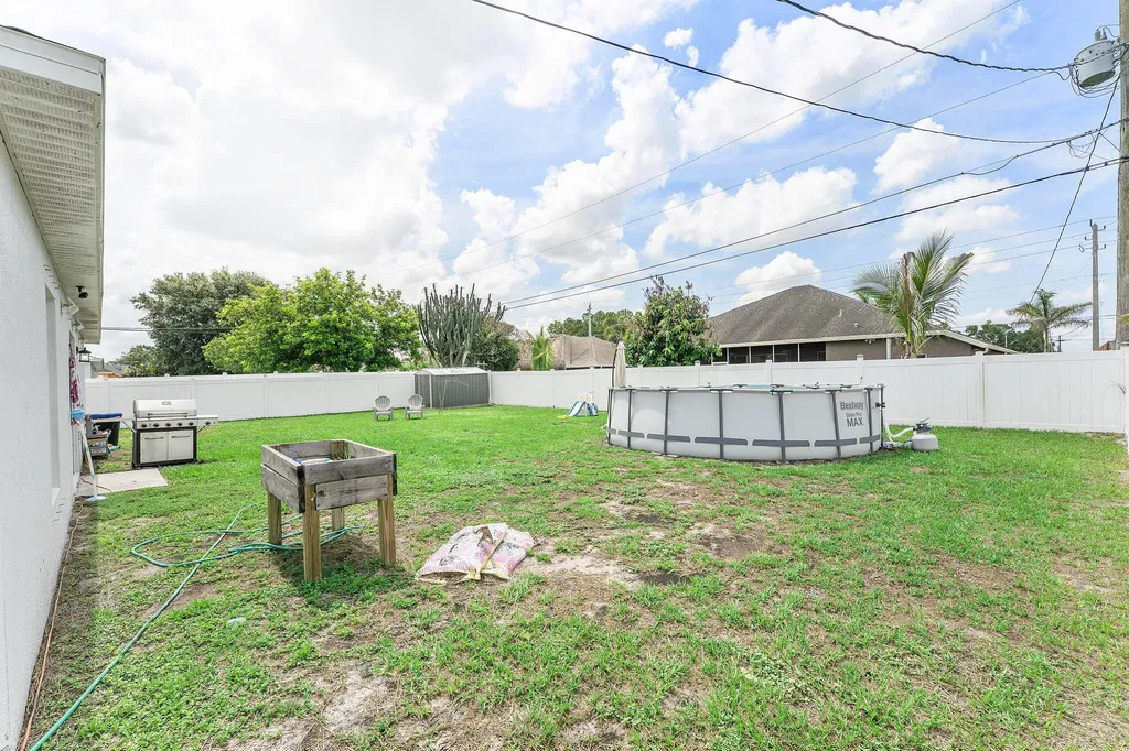 1556 SW Crater Avenue Port St Lucie FL 34953