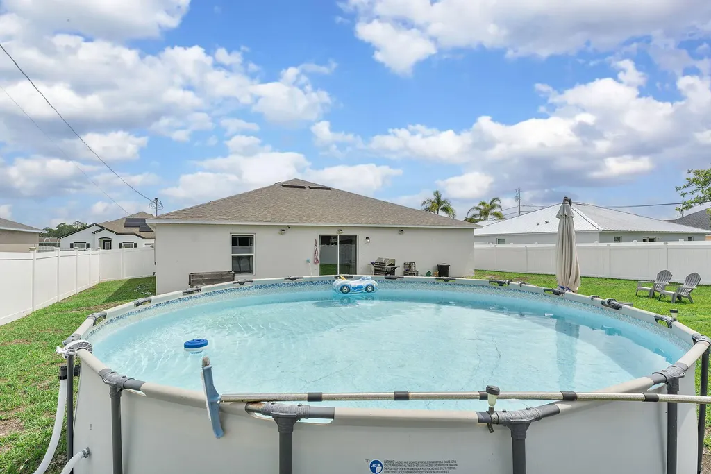 1556 SW Crater Avenue Port St Lucie FL 34953
