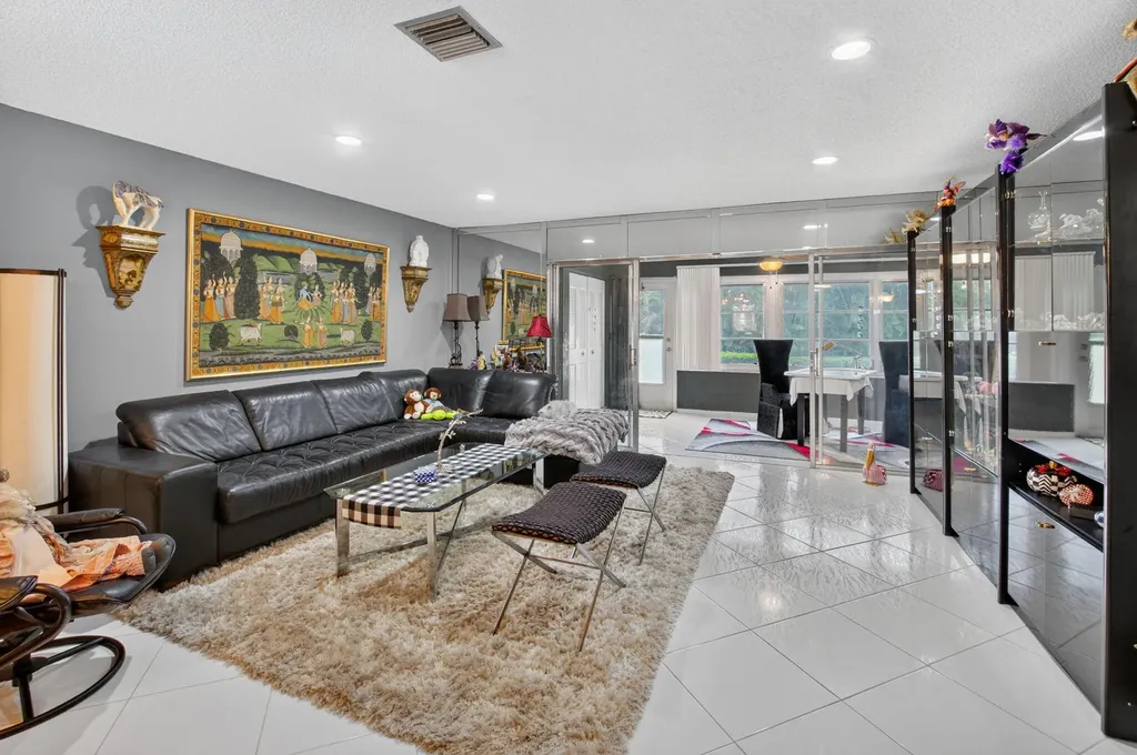 5284 Privet Place Delray Beach FL 33484