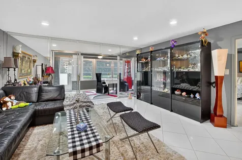 5284 Privet Place Delray Beach FL 33484