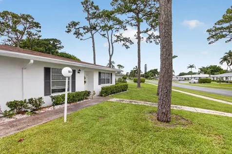 5284 Privet Place Delray Beach FL 33484