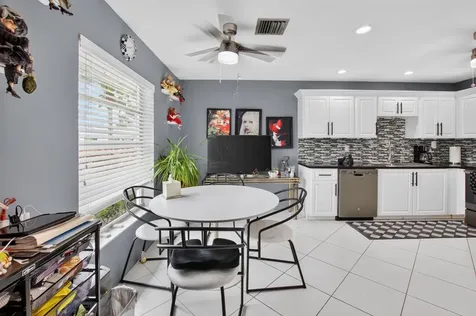 5284 Privet Place Delray Beach FL 33484