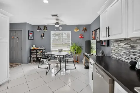 5284 Privet Place Delray Beach FL 33484
