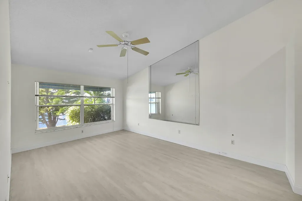9581 Tavernier Drive Boca Raton FL 33496