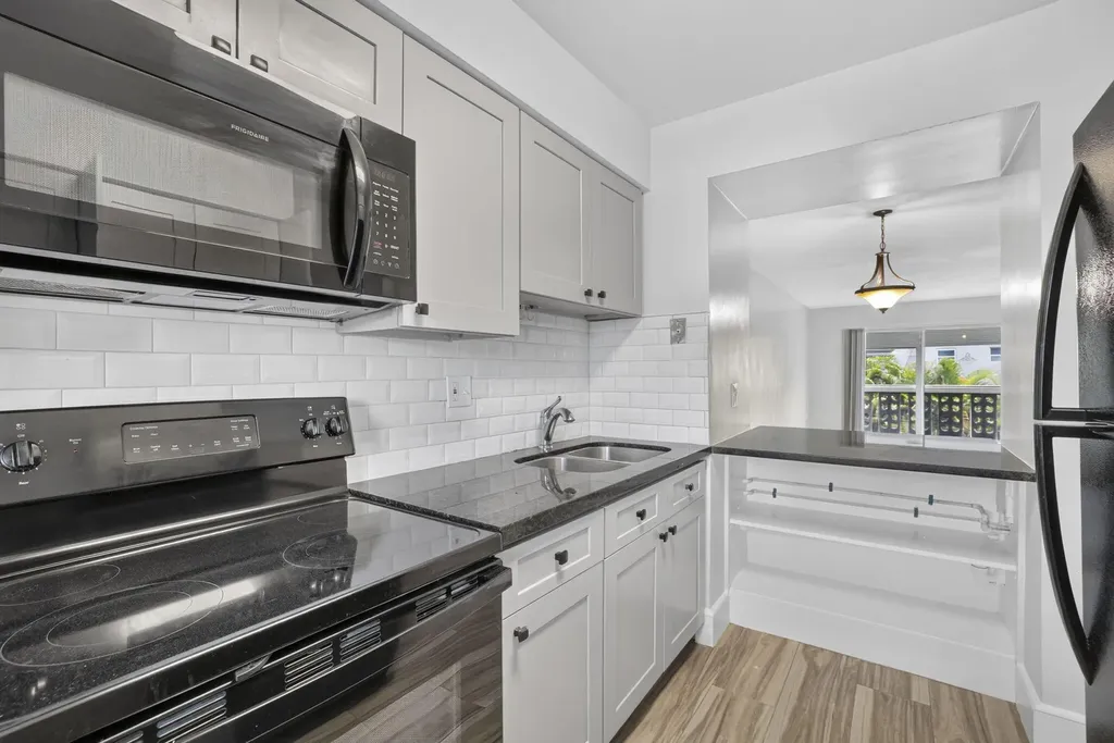 801 Pine Drive Pompano Beach FL 33060